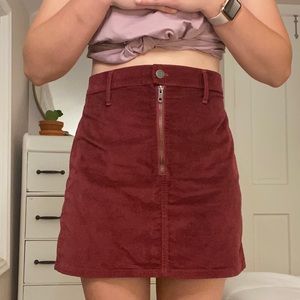MADEWELL- stretch demin straight suede skirt maroon size 29